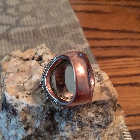 Hammered copper ring with a mirror stone - Picture 5 of 5